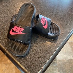 Women’s size 8 Nike Slides